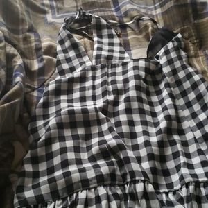 Plad design halter top